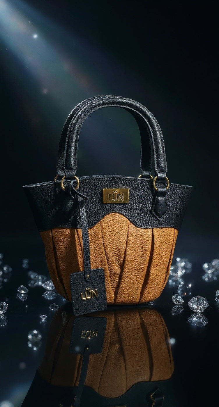 Sara Beige x Black Handbag